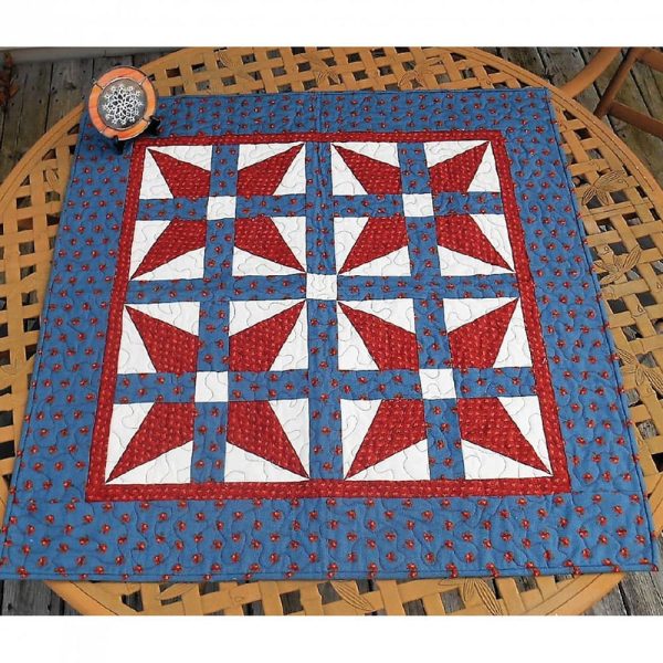 Happy Kittys Table Topper Pattern - Cut Loose Press Online now